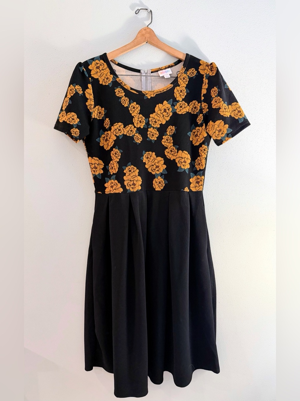 Lularoe Amelia Dress